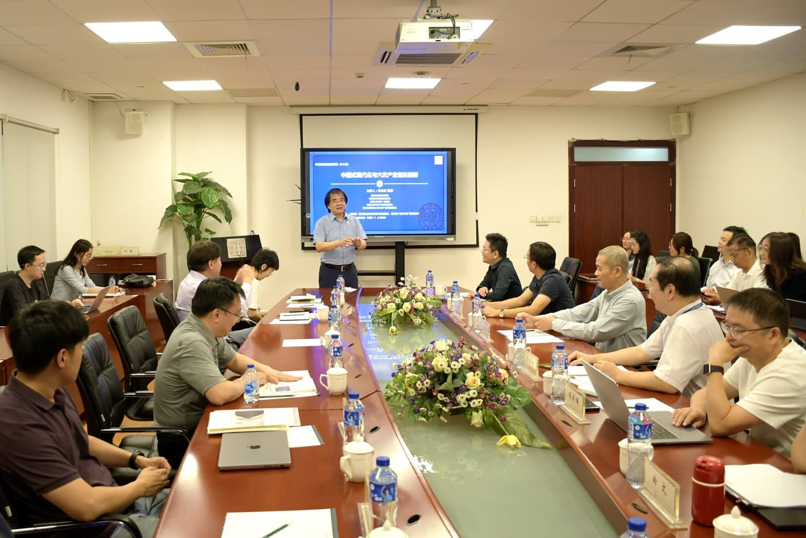 中国深度研究高级讲坛(六十四):张来武教授主讲“中国式现代化与六次产业理论创新”